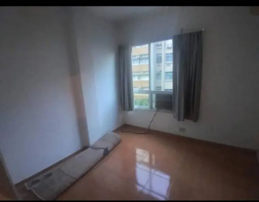 Apartamento com 2 quartos à venda, 70m2 em Copacabana, Rio De Janeiro - RJ - imagem 7 Foto 7 de Apartamento com 2 quartos à venda, 70m2 em Copacabana, Rio De Janeiro - RJ