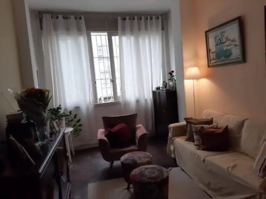 Foto 2 de Apartamento com 2 quartos à venda, 70m2 em Copacabana, Rio De Janeiro - RJ