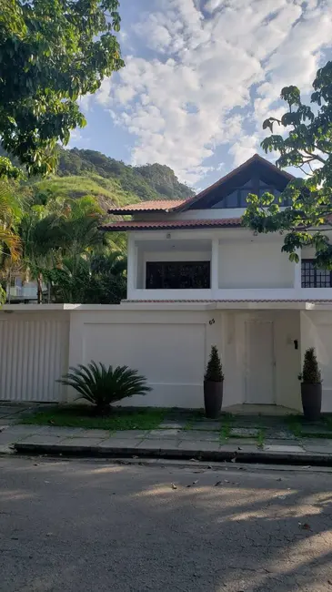 Casa com 4 quartos à venda, 530m2 em Recreio dos Bandeirantes, Rio De Janeiro - RJ - imagem 1 Foto 1 de Casa com 4 quartos à venda, 530m2 em Recreio dos Bandeirantes, Rio De Janeiro - RJ