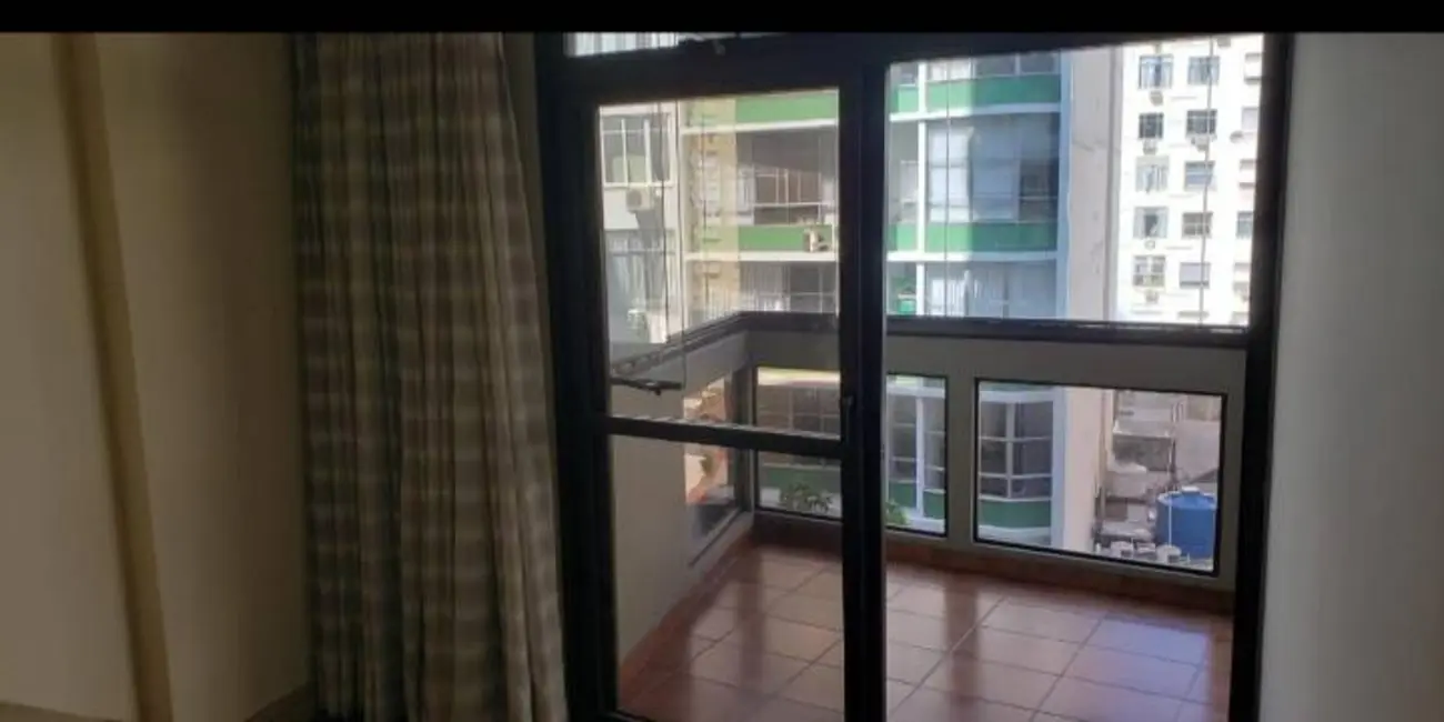 Apartamento com 3 quartos à venda, 104m2 em Copacabana, Rio De Janeiro - RJ - imagem 9 Foto 9 de Apartamento com 3 quartos à venda, 104m2 em Copacabana, Rio De Janeiro - RJ