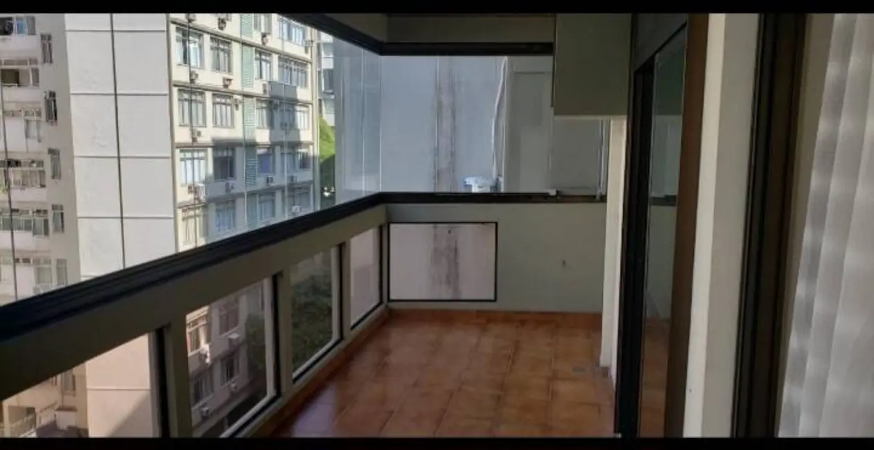 Apartamento com 3 quartos à venda, 104m2 em Copacabana, Rio De Janeiro - RJ - imagem 4 Foto 4 de Apartamento com 3 quartos à venda, 104m2 em Copacabana, Rio De Janeiro - RJ