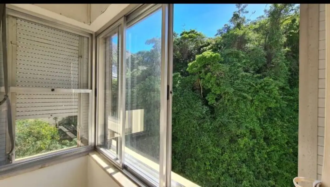 Foto 4 de Apartamento com 3 quartos à venda, 101m2 em Copacabana, Rio De Janeiro - RJ
