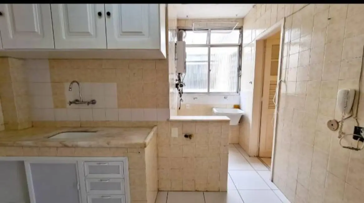 Apartamento com 2 quartos à venda, 65m2 em Botafogo, Rio De Janeiro - RJ - imagem 8 Foto 8 de Apartamento com 2 quartos à venda, 65m2 em Botafogo, Rio De Janeiro - RJ