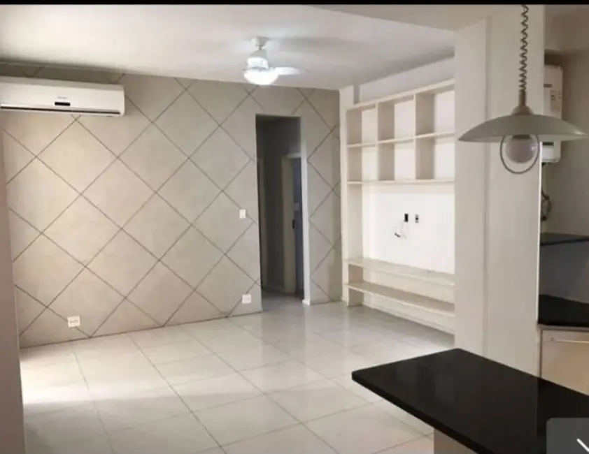 Apartamento com 2 quartos à venda, 99m2 em Copacabana, Rio De Janeiro - RJ - imagem 6 Foto 6 de Apartamento com 2 quartos à venda, 99m2 em Copacabana, Rio De Janeiro - RJ