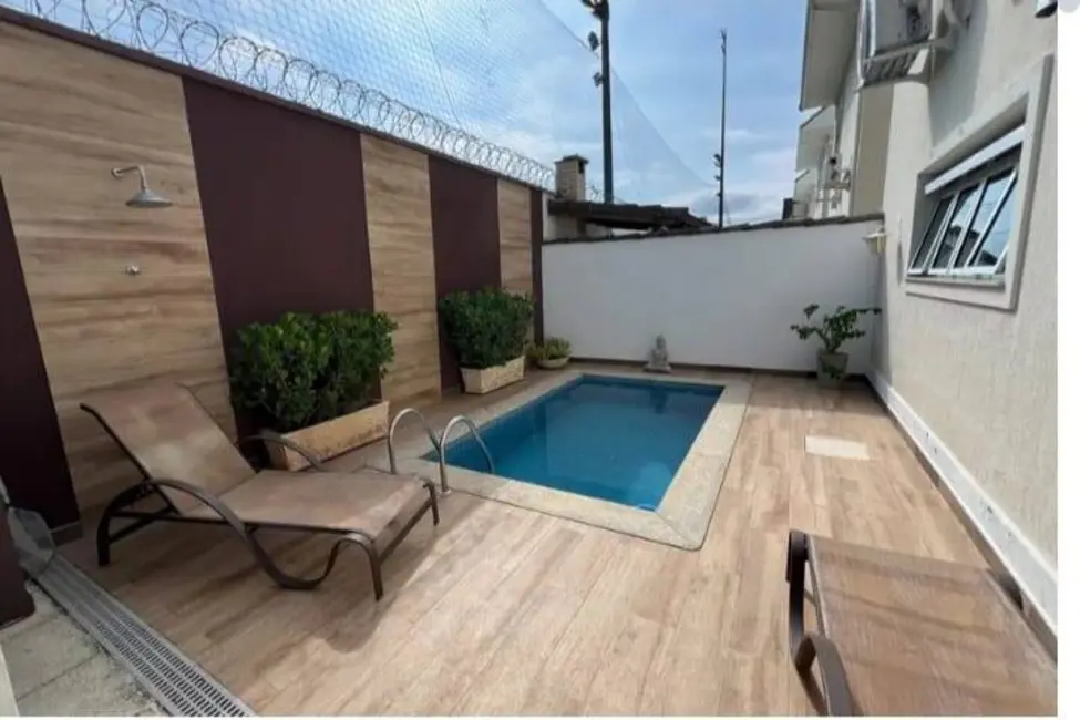 Foto 1 de Casa com 4 quartos à venda, 160m2 em Recreio dos Bandeirantes, Rio De Janeiro - RJ