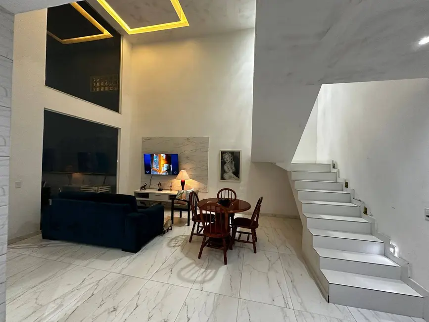 Casa de Condomínio com 3 quartos à venda, 380m2 em Jacarepaguá, Rio De Janeiro - RJ - imagem 7 Foto 7 de Casa de Condomínio com 3 quartos à venda, 380m2 em Jacarepaguá, Rio De Janeiro - RJ
