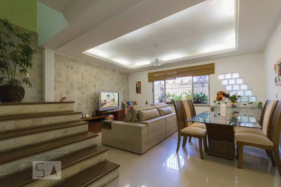 Casa de Condomínio com 3 quartos à venda, 300m2 em Taquara, Rio De Janeiro - RJ - imagem 1 Foto 1 de Casa de Condomínio com 3 quartos à venda, 300m2 em Taquara, Rio De Janeiro - RJ