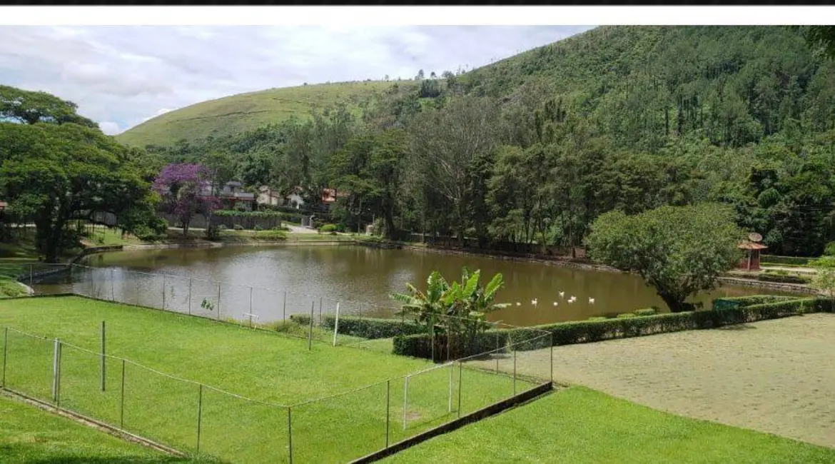 Foto 3 de Casa com 3 quartos à venda, 300m2 em Cruzeiro, Teresopolis - RJ
