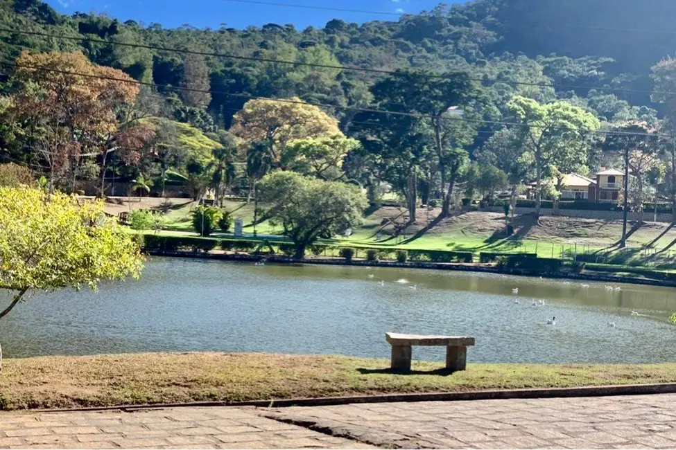Foto 1 de Casa com 3 quartos à venda, 300m2 em Cruzeiro, Teresopolis - RJ