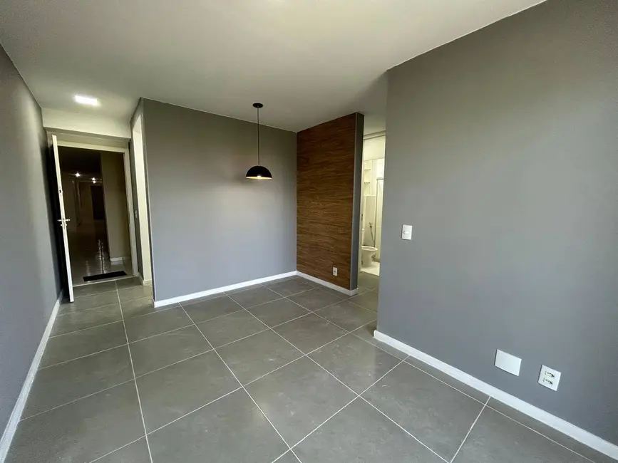 Foto 2 de Apartamento com 2 quartos à venda, 50m2 em Jacarepaguá, Rio De Janeiro - RJ