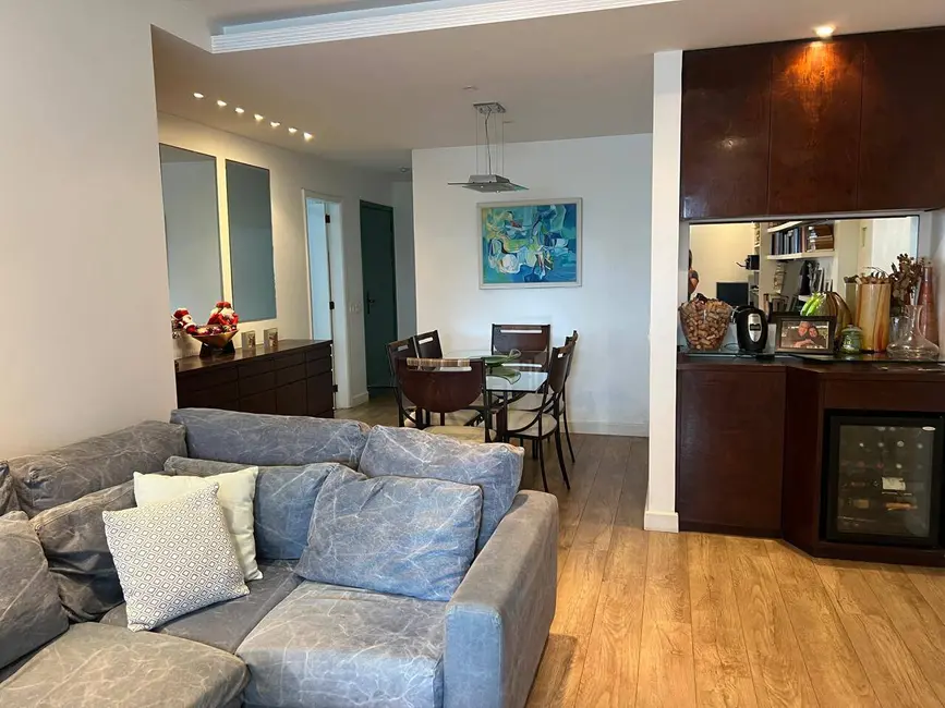 Apartamento com 3 quartos à venda, 130m2 em Barra da Tijuca, Rio De Janeiro - RJ - imagem 9 Foto 9 de Apartamento com 3 quartos à venda, 130m2 em Barra da Tijuca, Rio De Janeiro - RJ