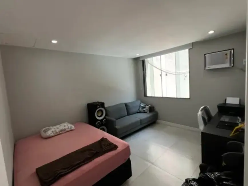 Casa de Condomínio com 3 quartos à venda, 450m2 em Taquara, Rio De Janeiro - RJ - imagem 9 Foto 9 de Casa de Condomínio com 3 quartos à venda, 450m2 em Taquara, Rio De Janeiro - RJ