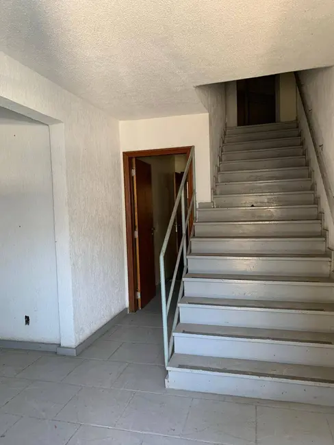 Foto 3 de Armazém / Galpão para alugar, 550m2 em Ramos, Rio De Janeiro - RJ