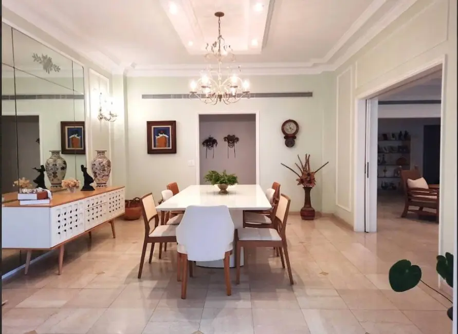 Apartamento com 4 quartos à venda, 348m2 em Copacabana, Rio De Janeiro - RJ - imagem 8 Foto 8 de Apartamento com 4 quartos à venda, 348m2 em Copacabana, Rio De Janeiro - RJ
