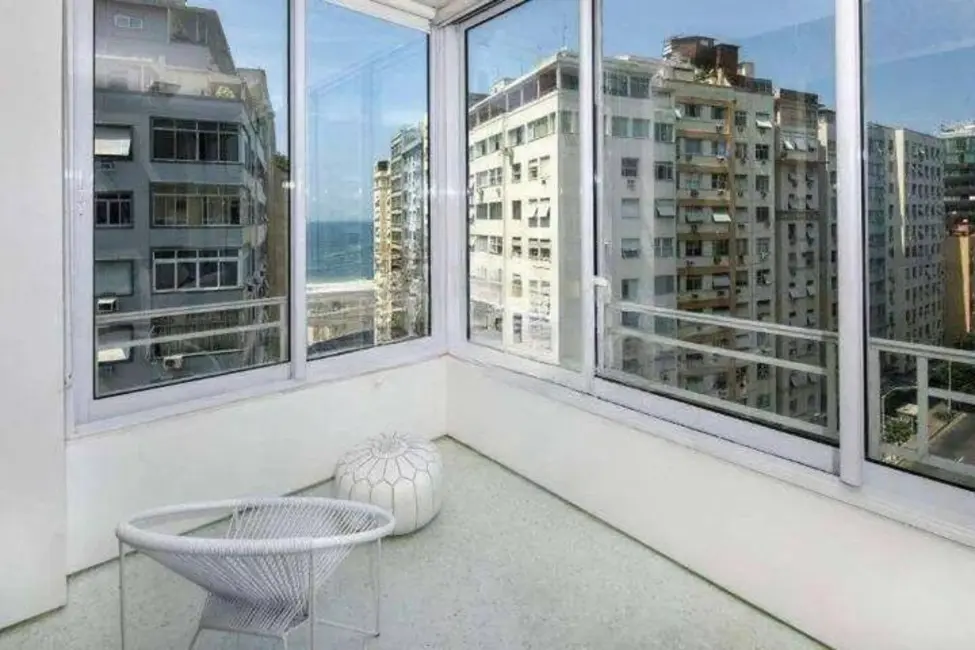 Apartamento com 4 quartos à venda, 203m2 em Copacabana, Rio De Janeiro - RJ - imagem 1 Foto 1 de Apartamento com 4 quartos à venda, 203m2 em Copacabana, Rio De Janeiro - RJ