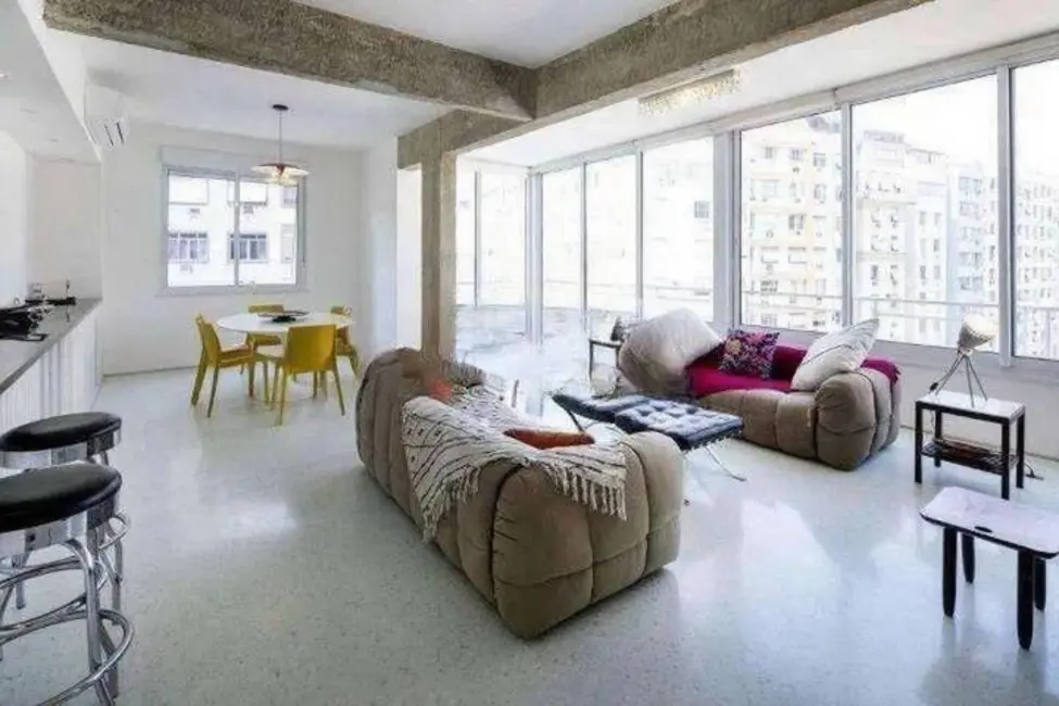 Apartamento com 4 quartos à venda, 203m2 em Copacabana, Rio De Janeiro - RJ - imagem 2 Foto 2 de Apartamento com 4 quartos à venda, 203m2 em Copacabana, Rio De Janeiro - RJ