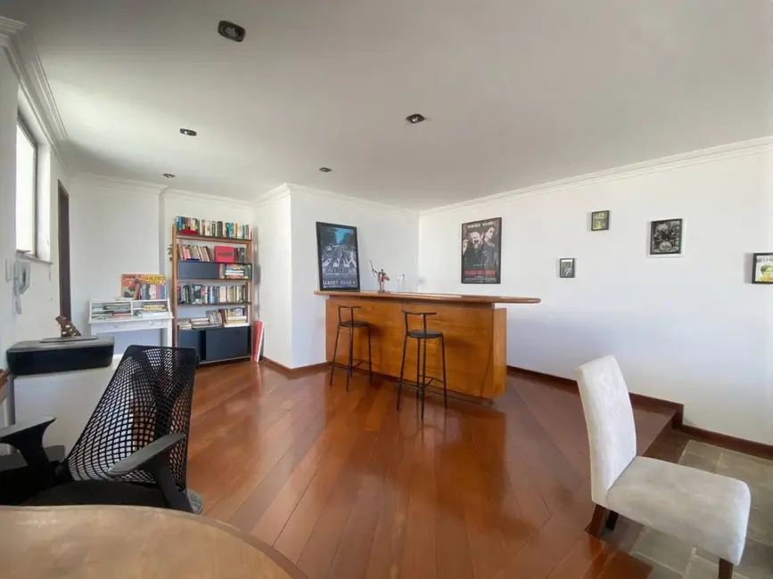 Cobertura com 3 quartos à venda, 179m2 em Leblon, Rio De Janeiro - RJ - imagem 7 Foto 7 de Cobertura com 3 quartos à venda, 179m2 em Leblon, Rio De Janeiro - RJ