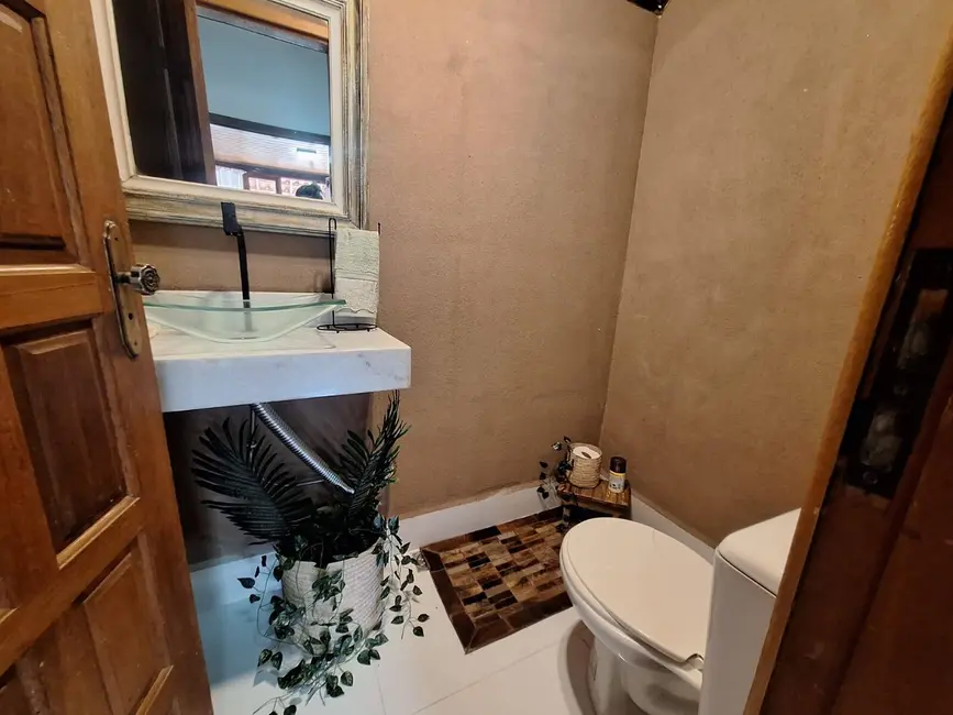 Casa com 4 quartos à venda, 180m2 em Vargem Grande, Rio De Janeiro - RJ - imagem 5 Foto 5 de Casa com 4 quartos à venda, 180m2 em Vargem Grande, Rio De Janeiro - RJ