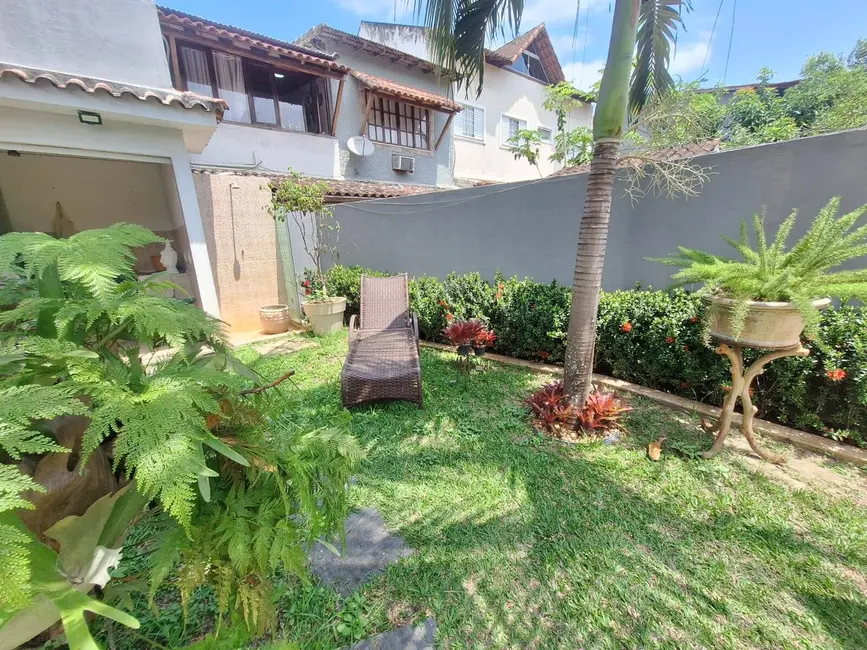 Casa com 4 quartos à venda, 180m2 em Vargem Grande, Rio De Janeiro - RJ - imagem 3 Foto 3 de Casa com 4 quartos à venda, 180m2 em Vargem Grande, Rio De Janeiro - RJ