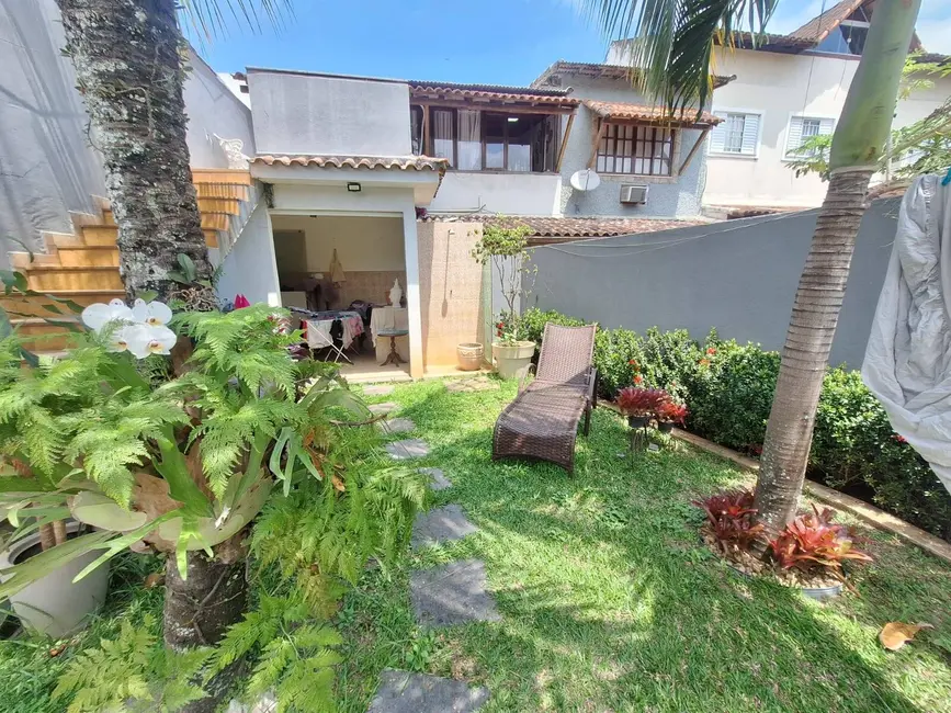 Casa com 4 quartos à venda, 180m2 em Vargem Grande, Rio De Janeiro - RJ - imagem 4 Foto 4 de Casa com 4 quartos à venda, 180m2 em Vargem Grande, Rio De Janeiro - RJ