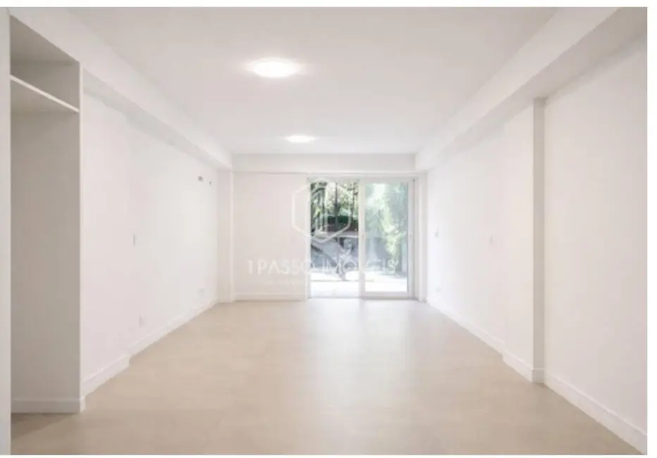 Apartamento com 1 quarto à venda, 52m2 em Copacabana, Rio De Janeiro - RJ - imagem 8 Foto 8 de Apartamento com 1 quarto à venda, 52m2 em Copacabana, Rio De Janeiro - RJ