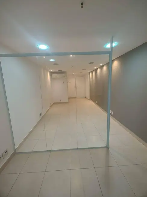 Sala Comercial à venda, 45m2 em Cachambi, Rio De Janeiro - RJ - imagem 5 Foto 5 de Sala Comercial à venda, 45m2 em Cachambi, Rio De Janeiro - RJ