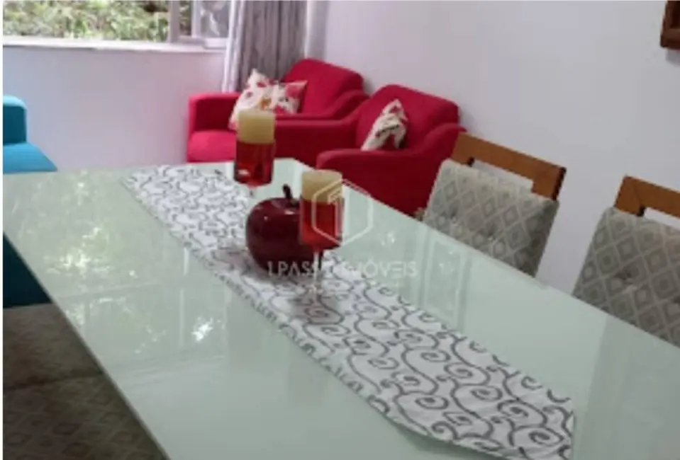 Apartamento com 2 quartos à venda, 61m2 em Copacabana, Rio De Janeiro - RJ - imagem 4 Foto 4 de Apartamento com 2 quartos à venda, 61m2 em Copacabana, Rio De Janeiro - RJ