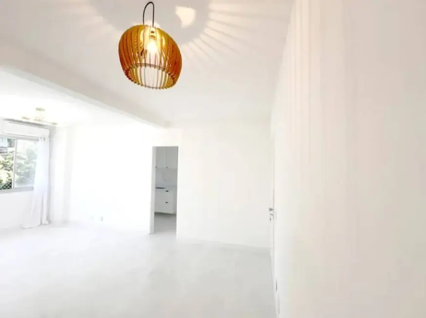 Apartamento com 2 quartos à venda, 60m2 em Barra da Tijuca, Rio De Janeiro - RJ - imagem 1 Foto 1 de Apartamento com 2 quartos à venda, 60m2 em Barra da Tijuca, Rio De Janeiro - RJ