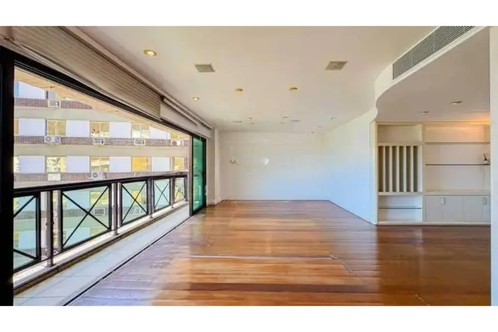 Apartamento com 4 quartos à venda, 186m2 em Lagoa, Rio De Janeiro - RJ - imagem 3 Foto 3 de Apartamento com 4 quartos à venda, 186m2 em Lagoa, Rio De Janeiro - RJ