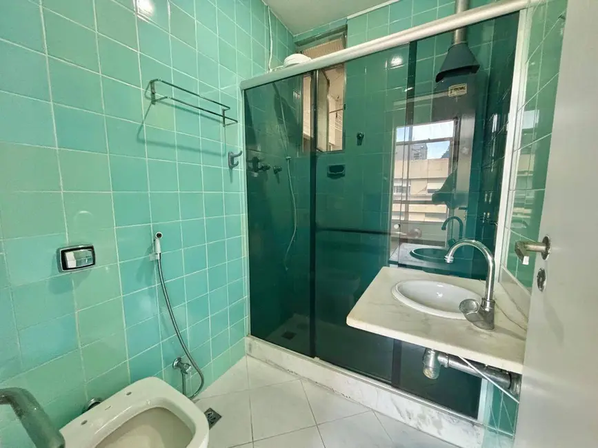 Apartamento com 3 quartos à venda, 86m2 em Copacabana, Rio De Janeiro - RJ - imagem 9 Foto 9 de Apartamento com 3 quartos à venda, 86m2 em Copacabana, Rio De Janeiro - RJ