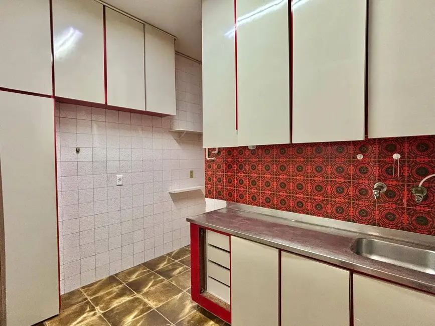 Apartamento com 3 quartos à venda, 86m2 em Copacabana, Rio De Janeiro - RJ - imagem 8 Foto 8 de Apartamento com 3 quartos à venda, 86m2 em Copacabana, Rio De Janeiro - RJ