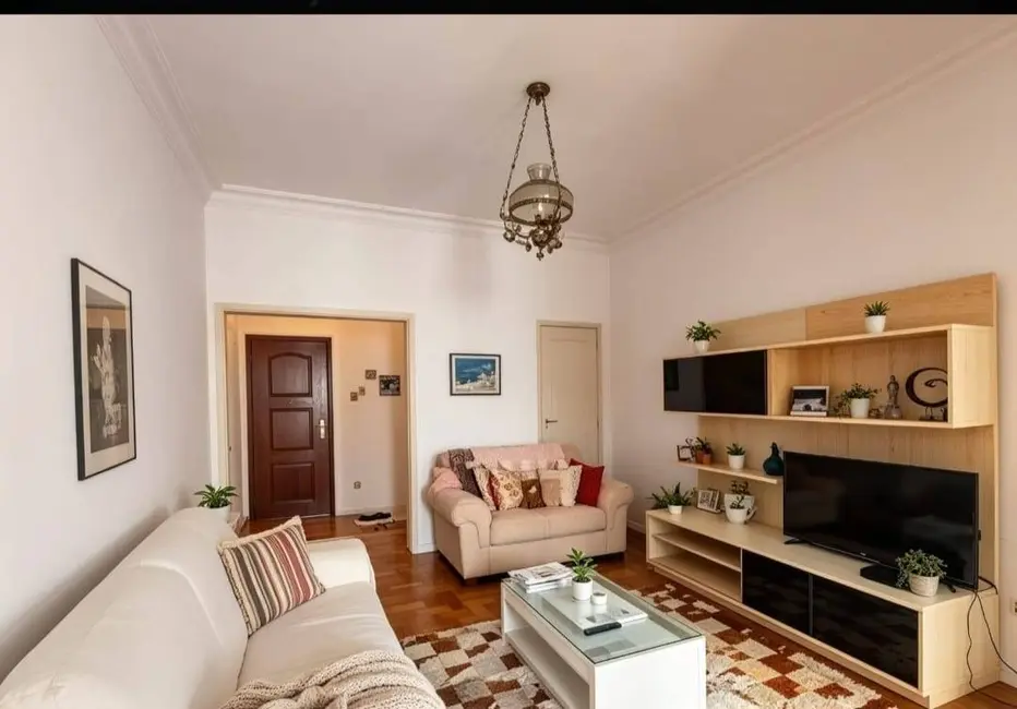 Apartamento com 3 quartos à venda, 90m2 em Leme, Rio De Janeiro - RJ - imagem 3 Foto 3 de Apartamento com 3 quartos à venda, 90m2 em Leme, Rio De Janeiro - RJ