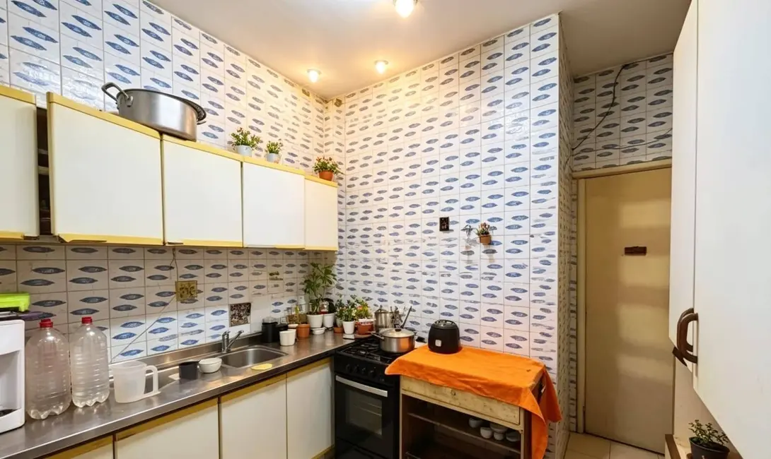 Apartamento com 3 quartos à venda, 115m2 em Copacabana, Rio De Janeiro - RJ - imagem 6 Foto 6 de Apartamento com 3 quartos à venda, 115m2 em Copacabana, Rio De Janeiro - RJ