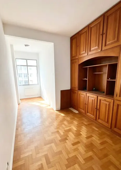 Apartamento com 2 quartos à venda, 85m2 em Glória, Rio De Janeiro - RJ - imagem 3 Foto 3 de Apartamento com 2 quartos à venda, 85m2 em Glória, Rio De Janeiro - RJ