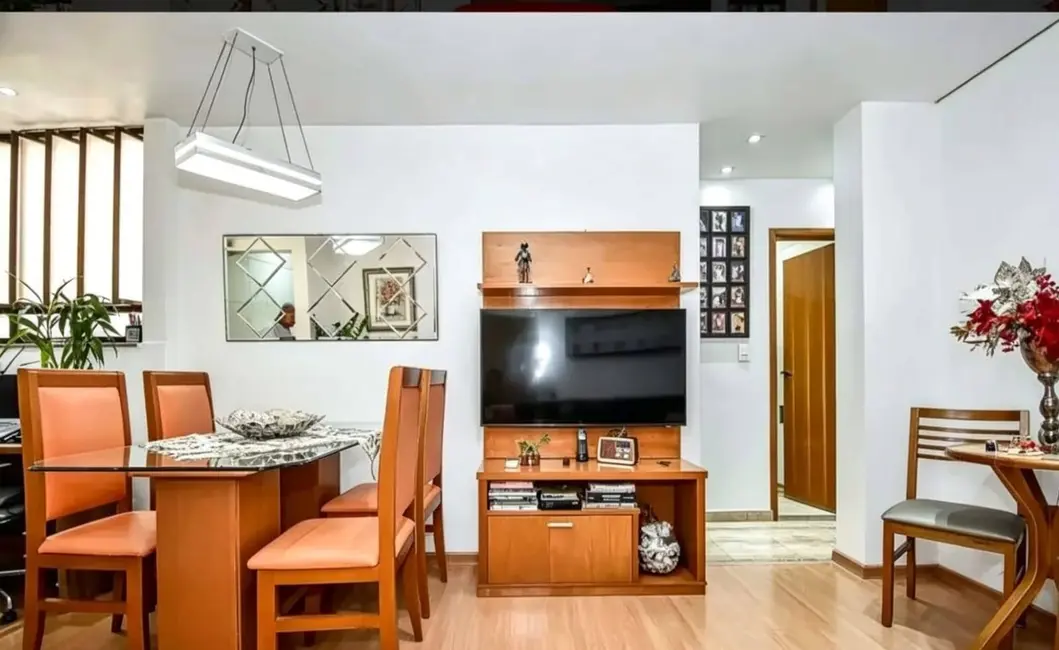 Apartamento com 2 quartos à venda, 60m2 em Glória, Rio De Janeiro - RJ - imagem 4 Foto 4 de Apartamento com 2 quartos à venda, 60m2 em Glória, Rio De Janeiro - RJ