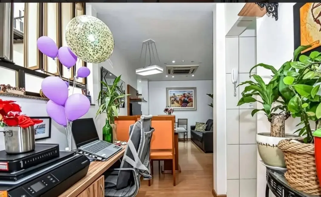 Apartamento com 2 quartos à venda, 60m2 em Glória, Rio De Janeiro - RJ - imagem 5 Foto 5 de Apartamento com 2 quartos à venda, 60m2 em Glória, Rio De Janeiro - RJ