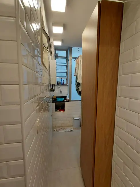 Apartamento com 3 quartos à venda, 121m2 em Copacabana, Rio De Janeiro - RJ - imagem 6 Foto 6 de Apartamento com 3 quartos à venda, 121m2 em Copacabana, Rio De Janeiro - RJ
