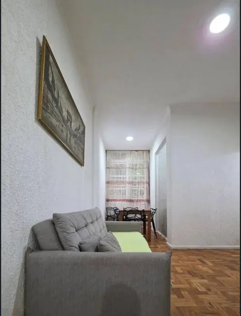 Apartamento com 2 quartos à venda, 50m2 em Copacabana, Rio De Janeiro - RJ - imagem 2 Foto 2 de Apartamento com 2 quartos à venda, 50m2 em Copacabana, Rio De Janeiro - RJ