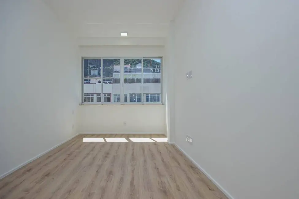 Foto 6 de Apartamento com 2 quartos à venda, 106m2 em Copacabana, Rio De Janeiro - RJ