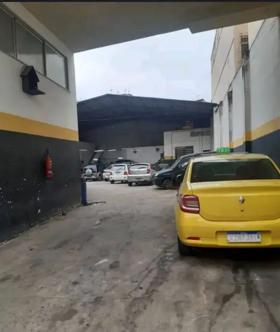 Sala Comercial à venda, 500m2 em Penha Circular, Rio De Janeiro - RJ - imagem 9 Foto 9 de Sala Comercial à venda, 500m2 em Penha Circular, Rio De Janeiro - RJ