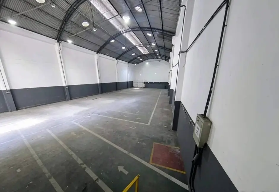Foto 1 de Sala Comercial à venda, 656m2 em Penha Circular, Rio De Janeiro - RJ