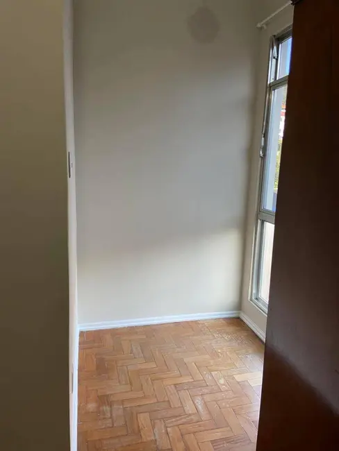 Apartamento com 1 quarto à venda, 50m2 em Laranjeiras, Rio De Janeiro - RJ - imagem 7 Foto 7 de Apartamento com 1 quarto à venda, 50m2 em Laranjeiras, Rio De Janeiro - RJ