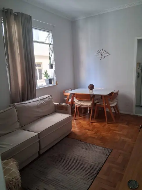 Apartamento com 1 quarto à venda, 50m2 em Laranjeiras, Rio De Janeiro - RJ - imagem 3 Foto 3 de Apartamento com 1 quarto à venda, 50m2 em Laranjeiras, Rio De Janeiro - RJ
