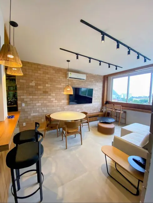 Apartamento com 3 quartos à venda, 108m2 em Botafogo, Rio De Janeiro - RJ - imagem 2 Foto 2 de Apartamento com 3 quartos à venda, 108m2 em Botafogo, Rio De Janeiro - RJ
