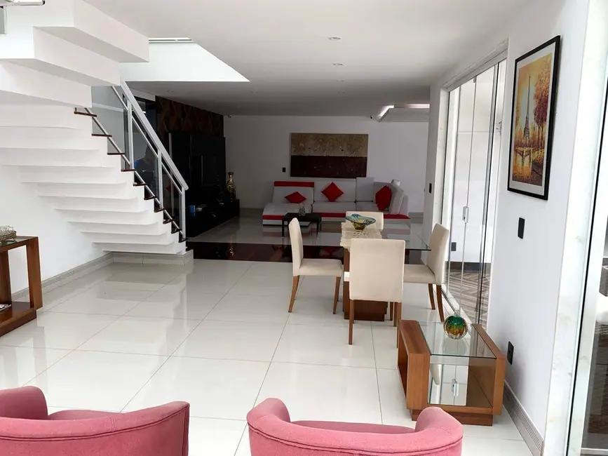 Casa com 4 quartos à venda, 500m2 em Recreio dos Bandeirantes, Rio De Janeiro - RJ - imagem 6 Foto 6 de Casa com 4 quartos à venda, 500m2 em Recreio dos Bandeirantes, Rio De Janeiro - RJ