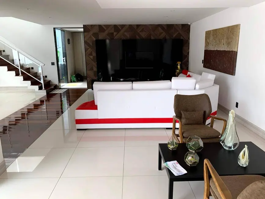 Casa com 4 quartos à venda, 500m2 em Recreio dos Bandeirantes, Rio De Janeiro - RJ - imagem 9 Foto 9 de Casa com 4 quartos à venda, 500m2 em Recreio dos Bandeirantes, Rio De Janeiro - RJ