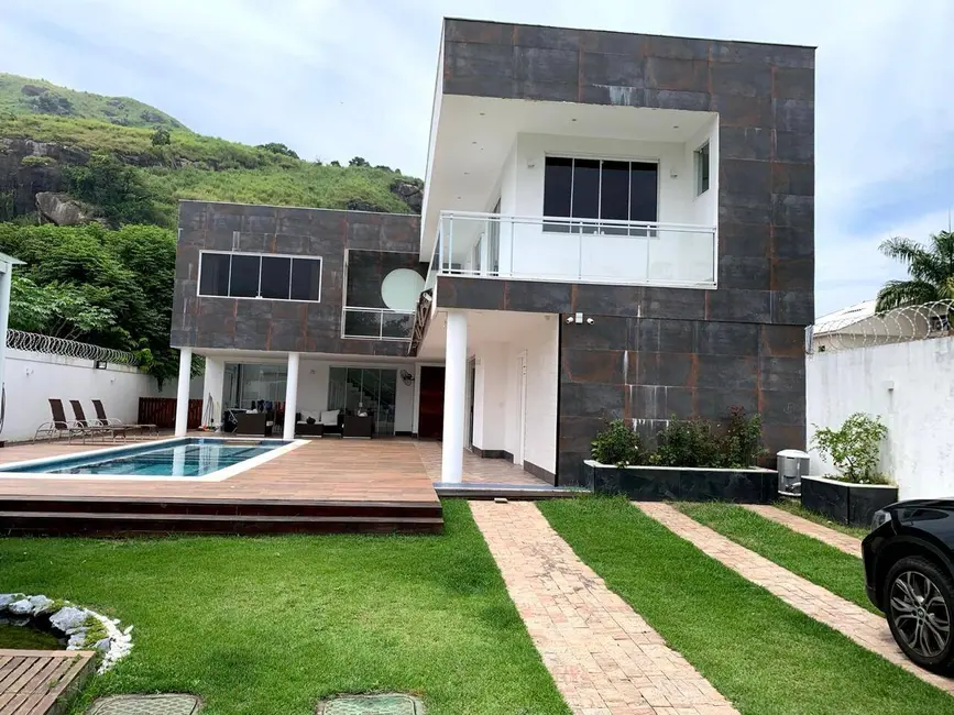 Casa com 4 quartos à venda, 500m2 em Recreio dos Bandeirantes, Rio De Janeiro - RJ - imagem 3 Foto 3 de Casa com 4 quartos à venda, 500m2 em Recreio dos Bandeirantes, Rio De Janeiro - RJ