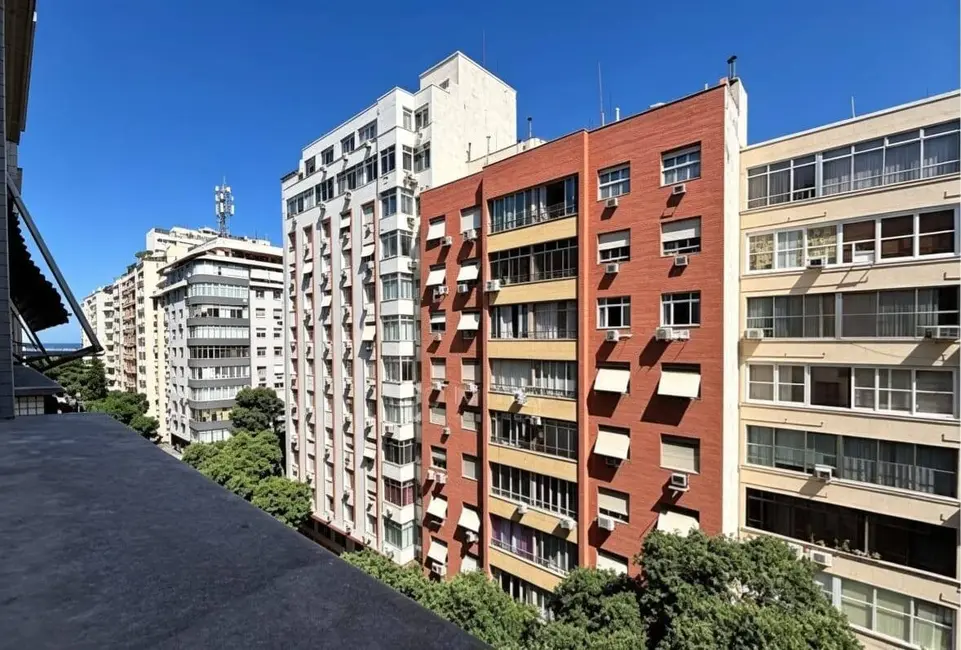 Apartamento com 3 quartos à venda, 111m2 em Copacabana, Rio De Janeiro - RJ - imagem 2 Foto 2 de Apartamento com 3 quartos à venda, 111m2 em Copacabana, Rio De Janeiro - RJ
