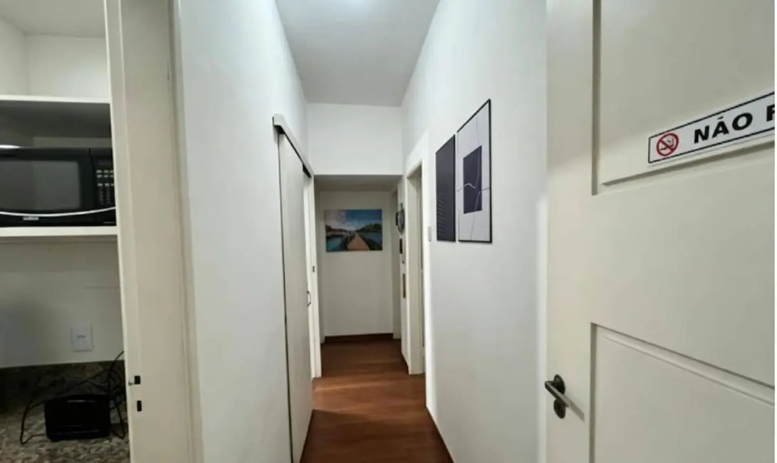 Apartamento com 3 quartos à venda, 100m2 em Copacabana, Rio De Janeiro - RJ - imagem 8 Foto 8 de Apartamento com 3 quartos à venda, 100m2 em Copacabana, Rio De Janeiro - RJ