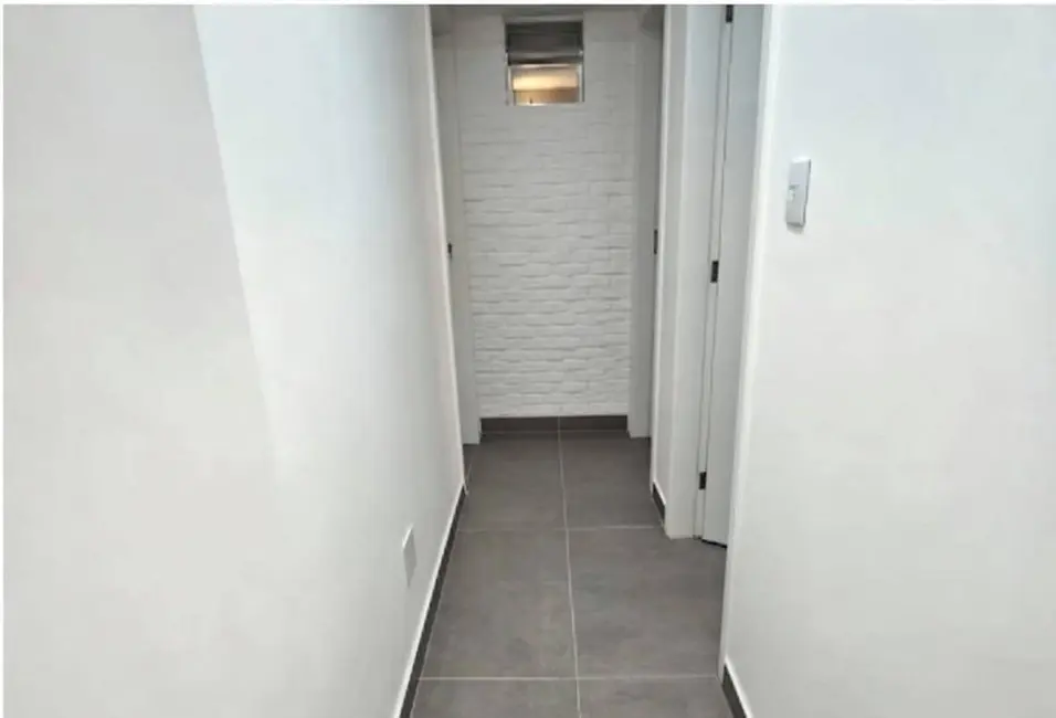 Apartamento com 3 quartos à venda, 115m2 em Copacabana, Rio De Janeiro - RJ - imagem 5 Foto 5 de Apartamento com 3 quartos à venda, 115m2 em Copacabana, Rio De Janeiro - RJ